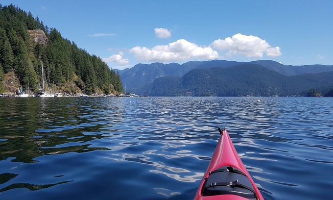 Deep Cove Apartment | Gorgeous Deep Cove! Kayak, ski, bike, bring your dog! Explore the North Shore.