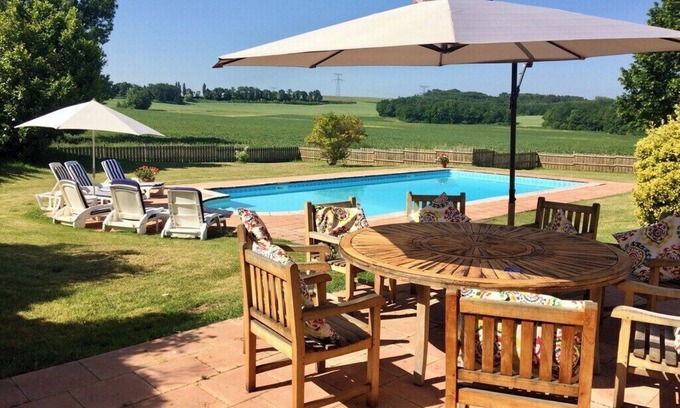 Saint-Meard-de-Gurcon Other | Gorgeous converted farmhouse in the Dordogne, ideal for 2 or 3 families.
