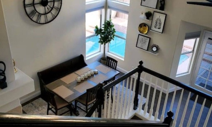 Las Vegas House | Gorgeous home away from home 3 bed 3 bath W/pool