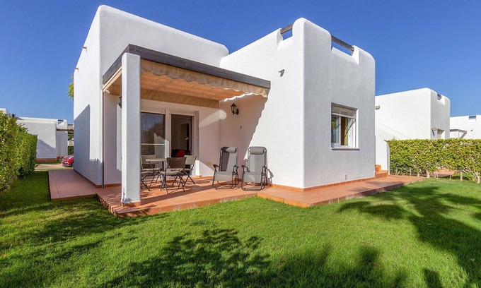 Alhama de Murcia House | Gorgeous home in Condado de Alhama