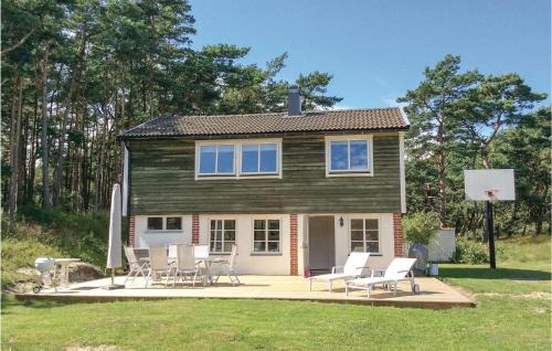 Borrby House | Gorgeous Home In Borrby With Wifi