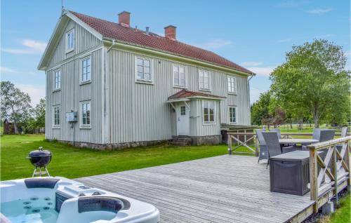 Braas House | Gorgeous Home In Braås With Kitchen