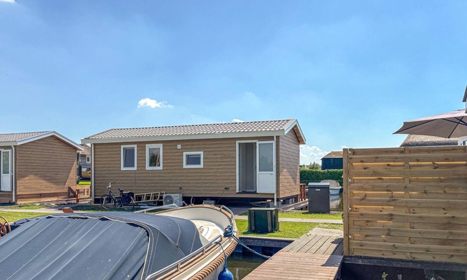 Municipality of Stichtse Vecht House | Gorgeous home in Breukelen with house sea view