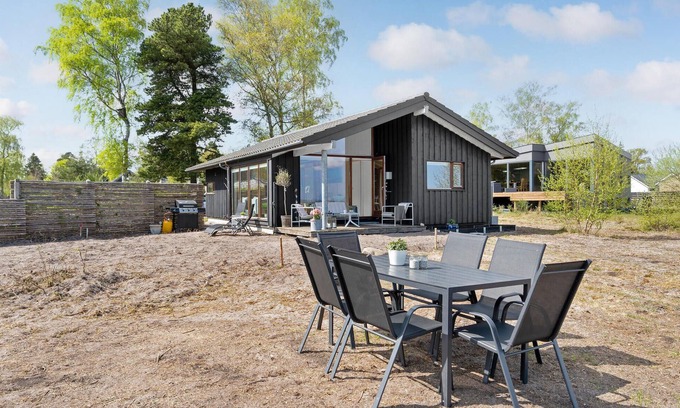 Lystrup House | Gorgeous home in Egå with WiFi