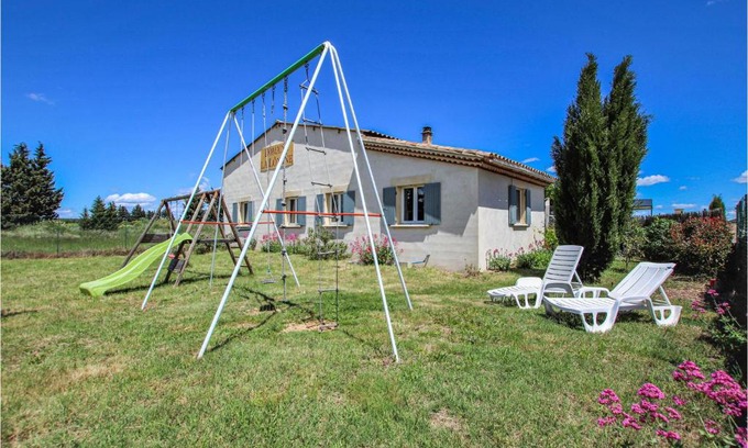 Rochefort-du-Gard House | Gorgeous Home In Rochefort Du Gard With Kitchen