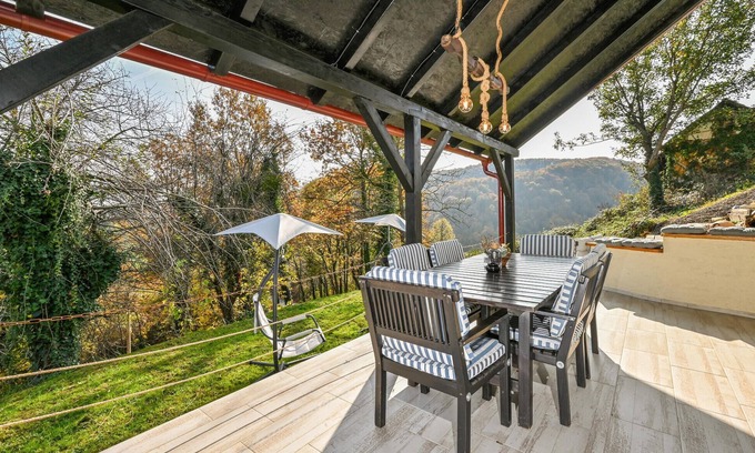 Donja Voca House | Gorgeous home in Gornja Voca with sauna