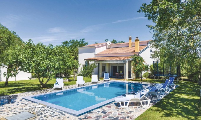 Donje Rastane House | Gorgeous home in Rastane Donje