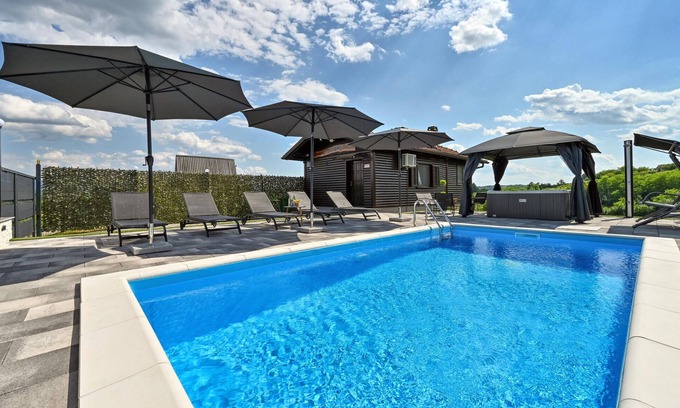 Krapina-Zagorje House | Gorgeous home in Jalsje with sauna