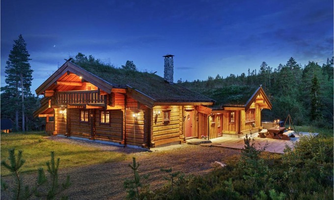Flesberg House | Gorgeous Home In Lampeland With Kitchen