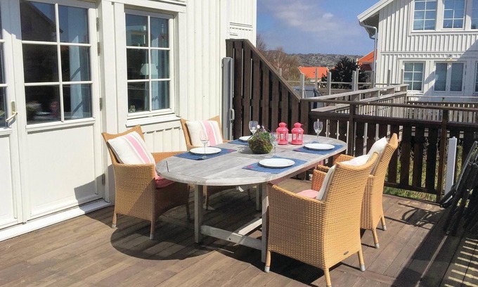 Mollosund House | Gorgeous home in Mollösund with kitchen