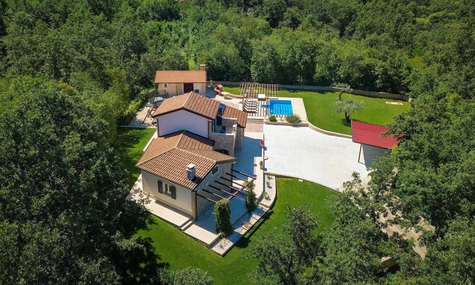 Bazgalji House | Gorgeous home in Pazin