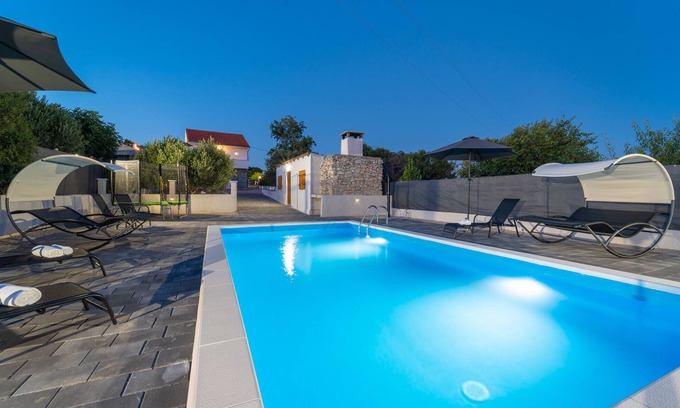 Polaca House | Gorgeous home in Polaca