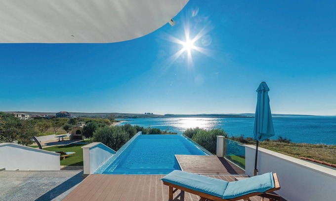 Povljana House | Gorgeous home in Povljana