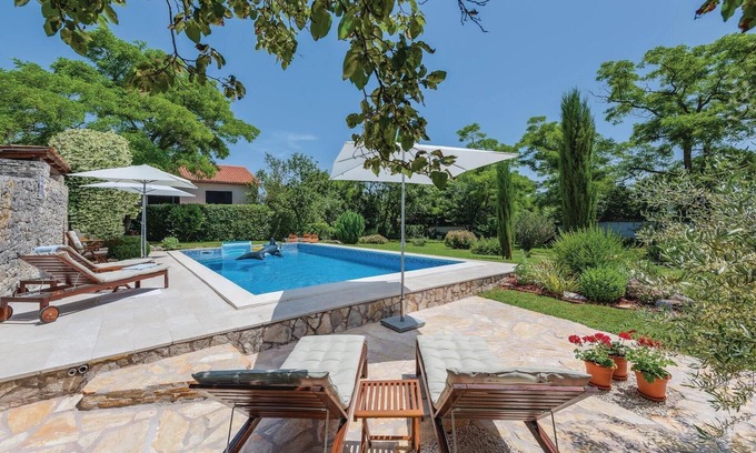 Butkovici House | Gorgeous home in Svetvincenat with WiFi