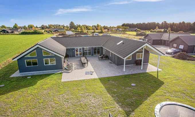 Stege House | Gorgeous home in Stege with sauna