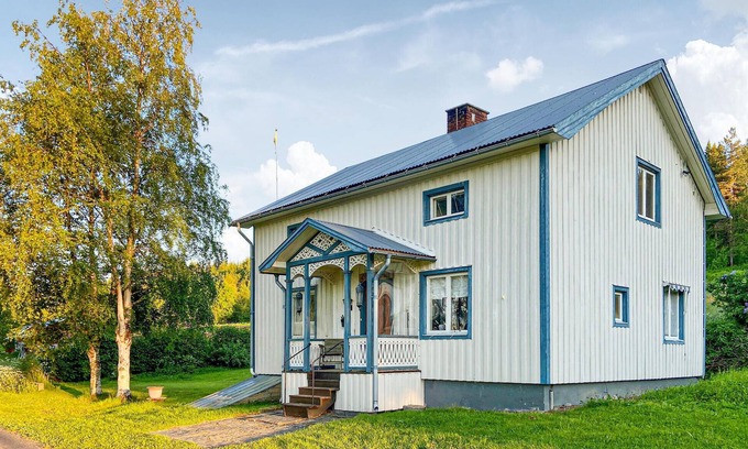 Stromsund Municipality House | Gorgeous home in Strömsund with kitchen