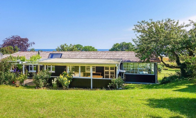 Bolshavn House | Gorgeous home in Svaneke with WiFi