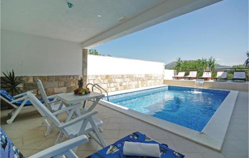 Vrgorac House | Gorgeous Home In Umcani