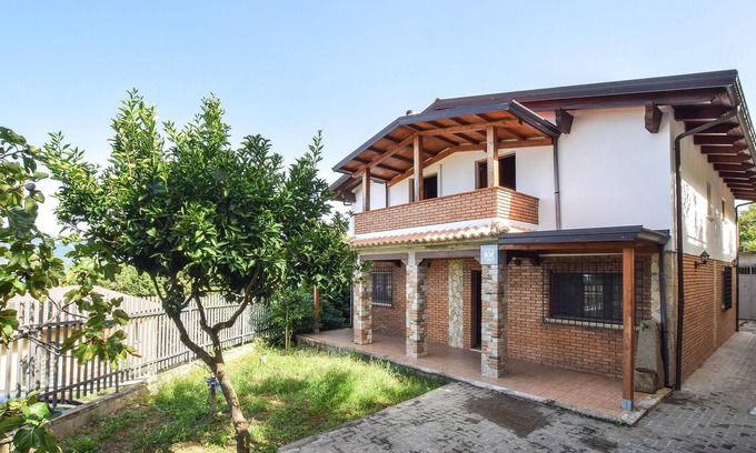 Motta Santa Lucia House | Gorgeous home in Motta Santa Lucia