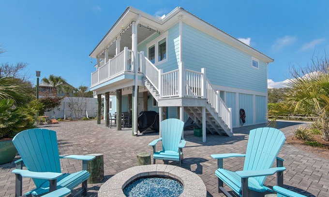 Tang-O-Mar House | GORGEOUS home steps to Beach🏖️ w/Firepit and Gulf Views-4BR Tangri-La