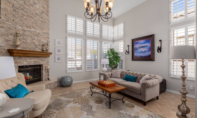 Red Mountain Ranch House | Gorgeous home - Sunset views! 1 King, 3 Queens. Close to 202 for easy access.