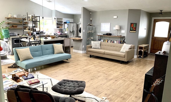 Austin House | Gorgeous Home - Wellness Retreat Short Term