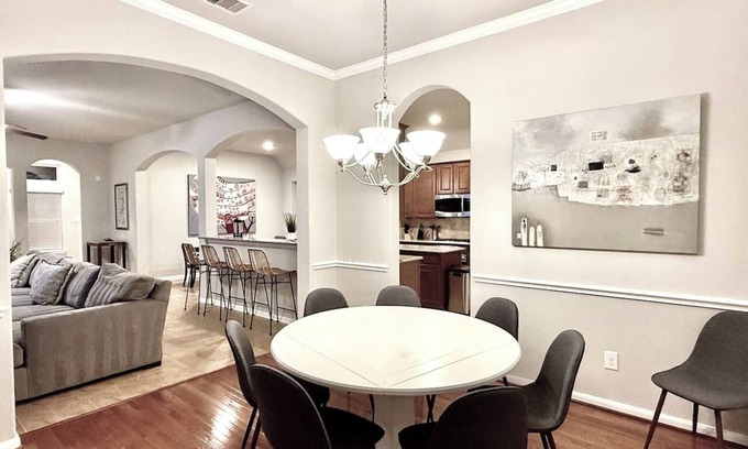 Spring House | Gorgeous house in The Woodlands