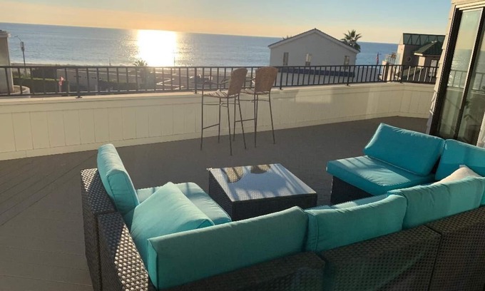 Playa Del Rey House | Gorgeous Huge Upscale Beach Castle at Beach Amazing Ocean Views 3 level, 4+4 .