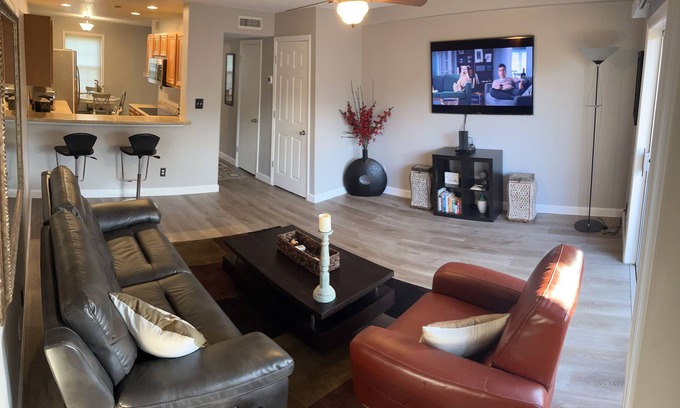 Casselberry House | Gorgeous Lake Howell Townhouse