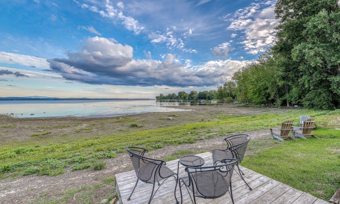 North Hero House | Gorgeous lakefront home with amazing views, sauna, & huge yard