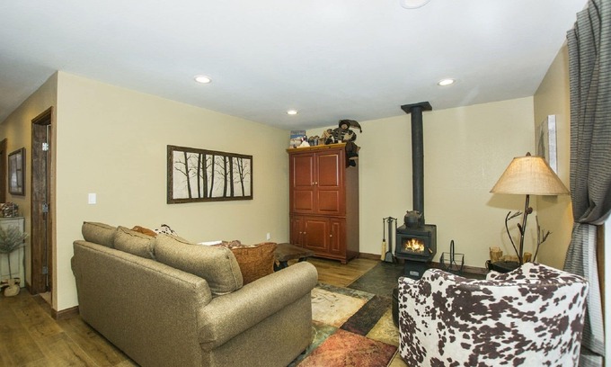 Big Bear Lake House | Gorgeous Lakeside hideout with views of the lake and mountains