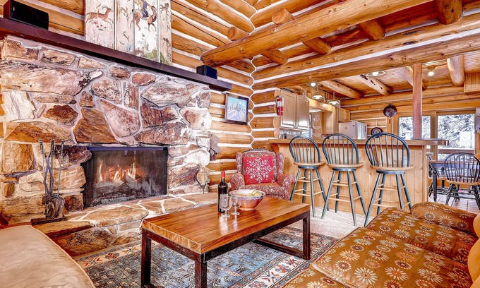 Salt Lake Mountain Resorts House | Gorgeous Log Cabin in Alta with Outdoor Hot Tub and Wood Burning Fireplace