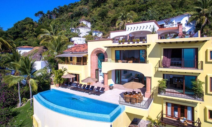 Conchas Chinas Villa | Gorgeous luxury villa great location amazing views full staff & transfers incl.