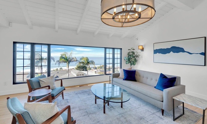 Sunset Cliffs House | Gorgeous Mid-Century Modern Stunner with Epic Ocean Views. Perfect for groups!