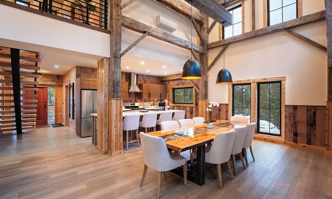 Revelstoke Cabin | Gorgeous Mountain Getaway Cabin