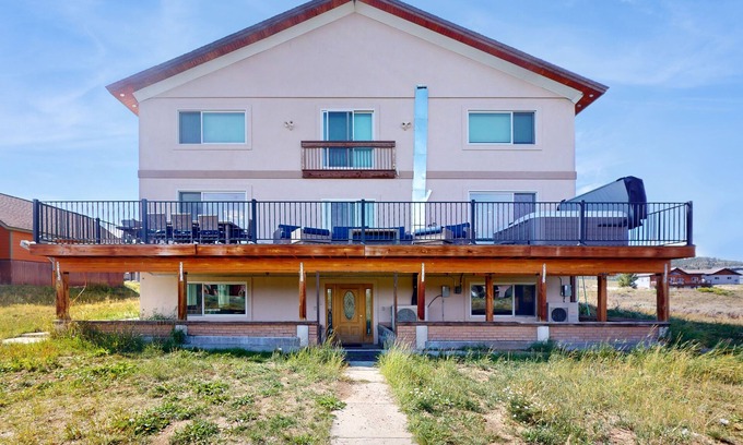 Tabernash House | Gorgeous mountain home with deck, pool table, fast WiFi & fireplace - near town