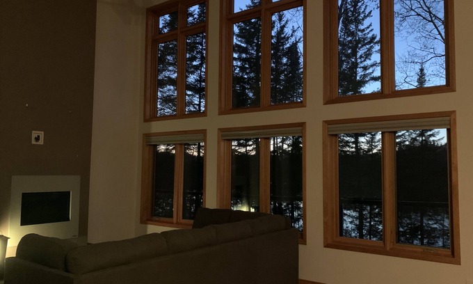 Northern Ontario Cabin | Gorgeous new waterfront lakehouse in the shield country of Northwest Ontario!
