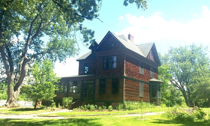 West Camp House | Gorgeous Newly Renovated Victorian