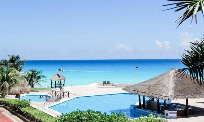 Zona Hotelera Apartment | GORGEOUS OCEAN VIEW 1BDR CONDO