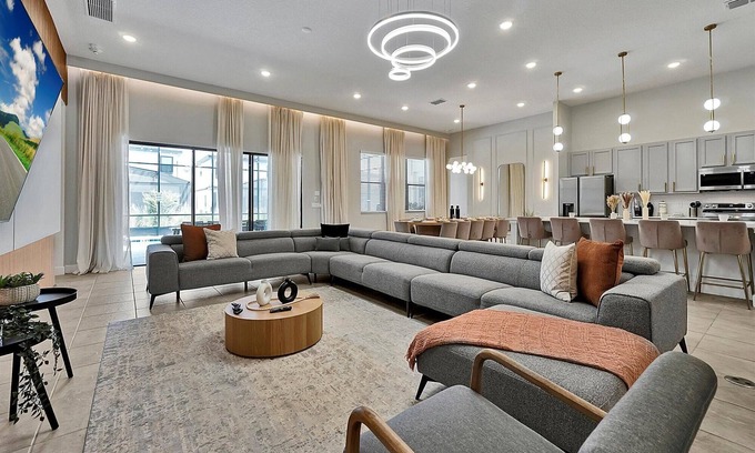 Florida Central Atlantic Coast House | Gorgeous Paradiso Mansion-Pool/Game Room/Theater-3