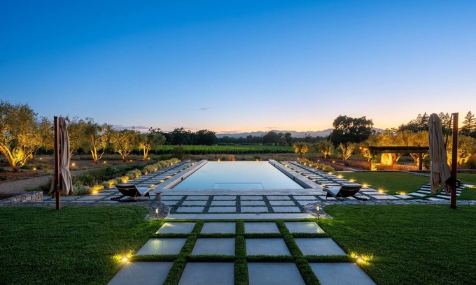 Vichy Springs House | Gorgeous, private 3.5 acre estate in Napa