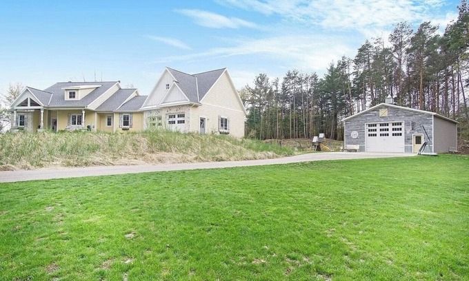 Saugatuck House | Gorgeous private farmhouse! Heated pool, hot tub & barn in winter. Sleeps 25
