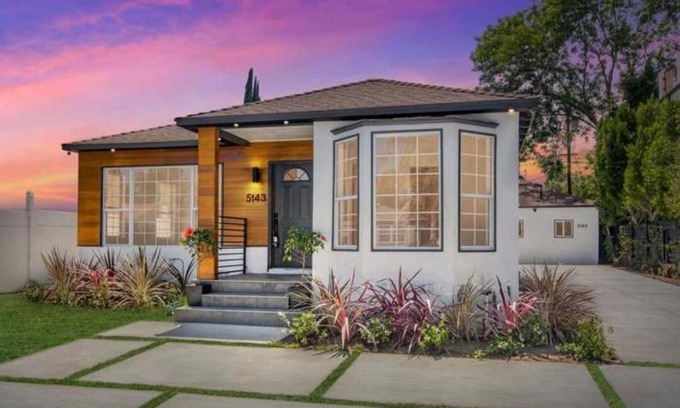 Encino House | Gorgeous Private Villa With Guest House