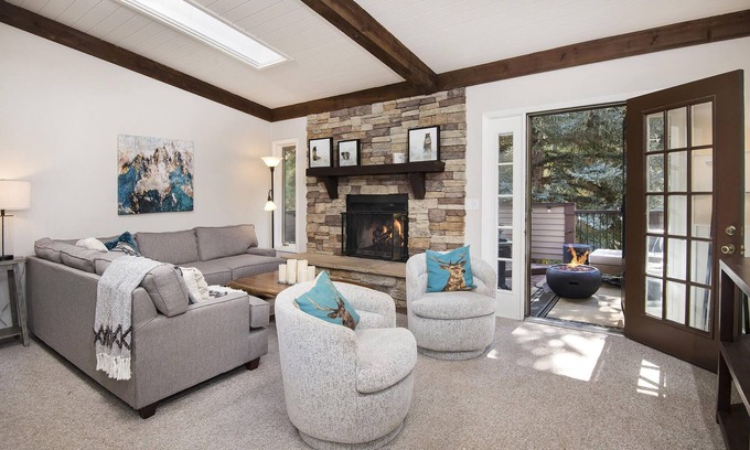 Intermountain Condo | Gorgeous Renovated Condo, Private Hot Tub, on Bus Route