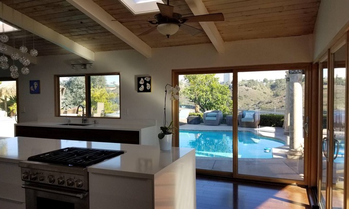 Del Cerro House | Gorgeous Resort Style Home. Private location.