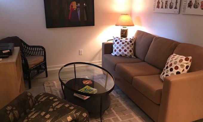 Riverdale Apartment | Gorgeous Riverdale 1 Bdrm with Private Entrance - Free Wifi