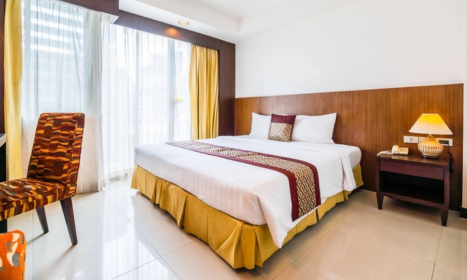 Thanon Phaya Thai Apartment | Gorgeous Thai Style near BTS Phayathai