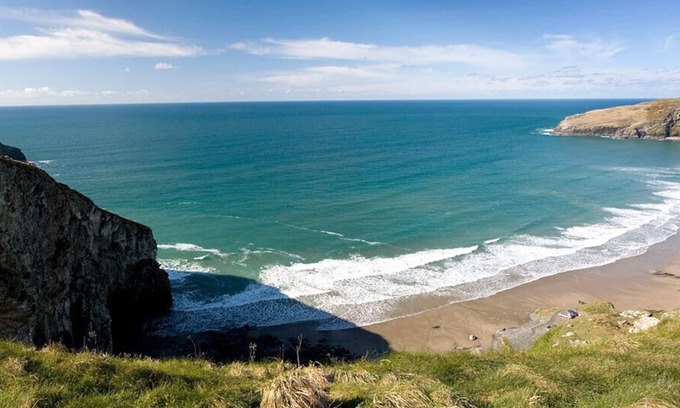 Saint Breward Cottage | Gorgeous Traditional Cornish Cottage with Hot Tub & Sauna 7m from the Beach