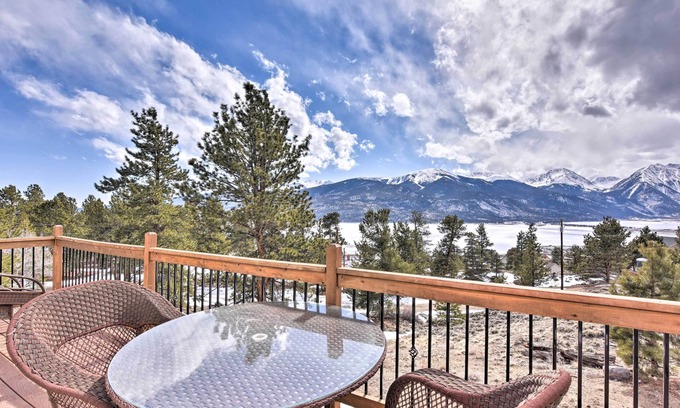 Twin Lakes Cabin | Gorgeous Twin Lakes Home w/Deck Overlooking Mtns!
