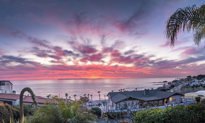 Coast Royal House | Gorgeous View Monger's House in Laguna Beach